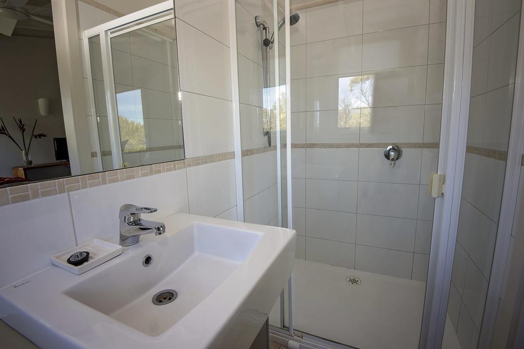 The Lakes Beachfront Holiday Park Lake Tyers Beach Екстериор снимка