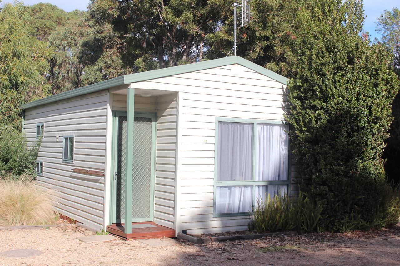 The Lakes Beachfront Holiday Park Lake Tyers Beach Екстериор снимка
