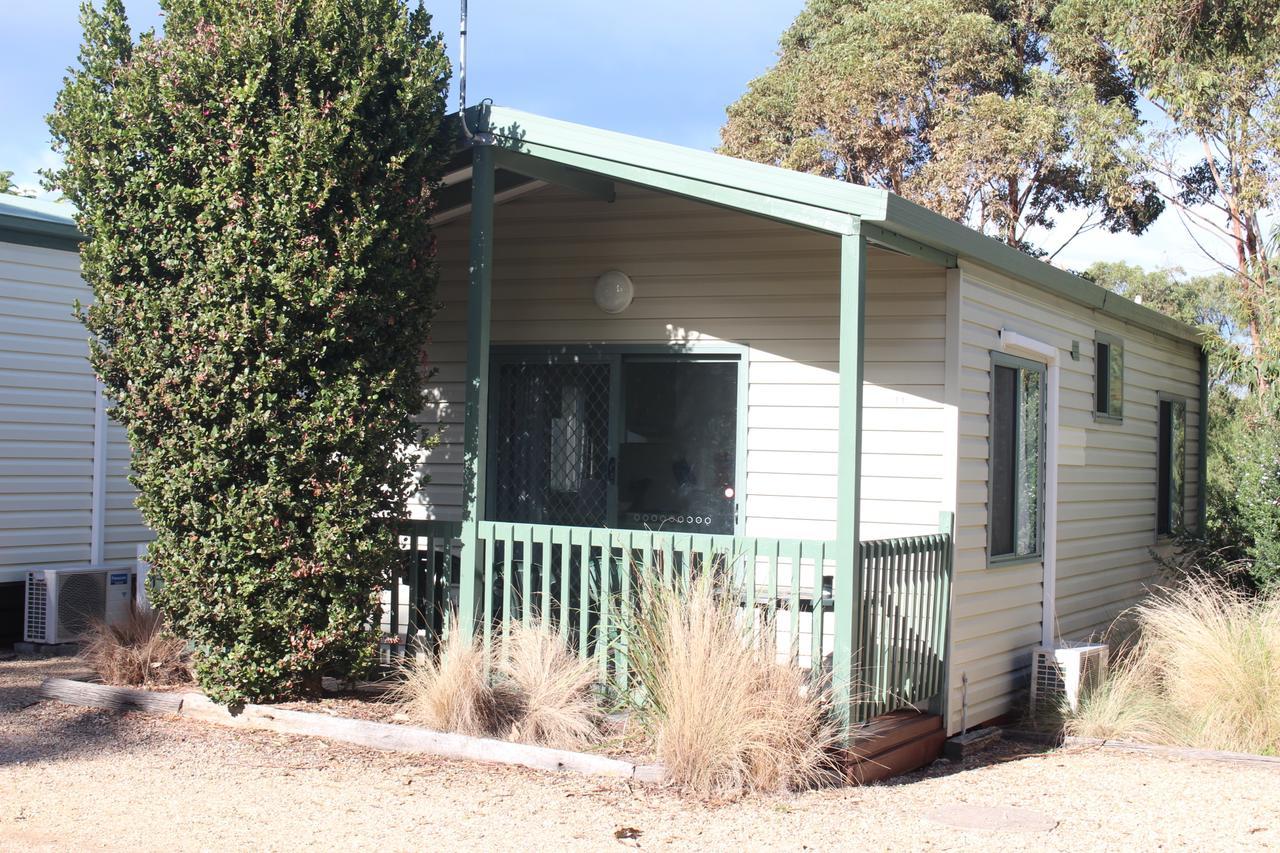 The Lakes Beachfront Holiday Park Lake Tyers Beach Екстериор снимка